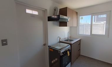 Arriendo Casa Nueva En Condominio Petrel, San Pedro De La Paz