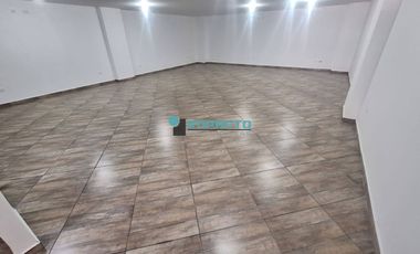 Se arrienda Local Comercial en el sector de Envigado COD-525925