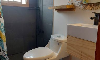 CASA Y SITIO PARA CONSTRUIR EN EL QUISCO.