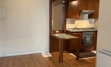 SE VENDE AMPLIO Y LUMINOSO DEPARTAMENTO,DOS DORMITORIOS A DOS CUADRAS METRO SANTA ANA SANTIAGO