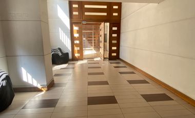 SE VENDE AMPLIO Y LUMINOSO DEPARTAMENTO,DOS DORMITORIOS A DOS CUADRAS METRO SANTA ANA SANTIAGO