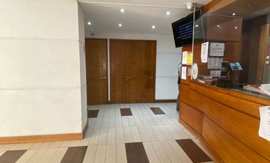 SE VENDE AMPLIO Y LUMINOSO DEPARTAMENTO,DOS DORMITORIOS A DOS CUADRAS METRO SANTA ANA SANTIAGO