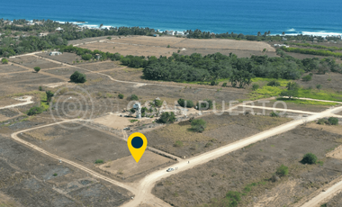 Se Vende Amplio terreno con vista al mar en Playa Agua Blanca