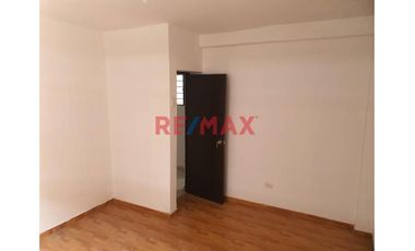 Se Vende Departamento Amplio 1er piso En El Callao
