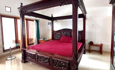 Rumah Super Luas dekat Jalan Damai Palagan