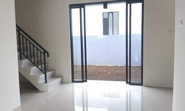Rumah ROV Cipageran,Baru 2/1 LANTAI Mewah Harga Murah Minimalis New di Kota Cimahi Utara Jual Dijual