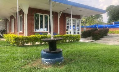 RENTAMOS CASA CAMPESTRE EN ANDALUCÍA VEREDA EL ORIENTE