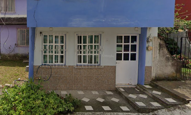 Casa en Venta. Lomas Verdes, Xalapa-Enríquez, Veracruz. Remate Hipotecario.