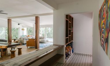 EXCLUSIVA CASA DENTRO DE PUERTO AVENTURAS, CON ACCESO DIRECTO AL CAMPO DE GOLF Y ALBERCA DE 15M