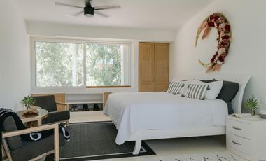 EXCLUSIVA CASA DENTRO DE PUERTO AVENTURAS, CON ACCESO DIRECTO AL CAMPO DE GOLF Y ALBERCA DE 15M