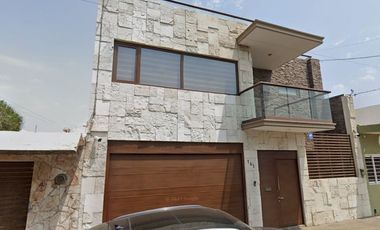Casa en Venta. Miguel Alemán, Veracruz, Veracruz. Remate Hipotecario.