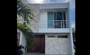 Casa de 3 Recamaras en Venta en Playa del Carmen