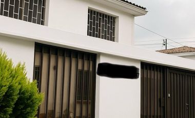 VENTA CASA LA ALAMBRA BOGOTA