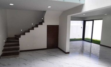 Casa en Venta en Bugambilias, coto Santa Fe, Zapopan, Jalisco