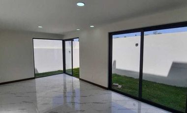 Casa en Venta en Bugambilias, coto Santa Fe, Zapopan, Jalisco