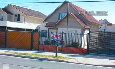 Vendemos casa de 3 dormitorios, 3 baños en Villa Las Bodegas