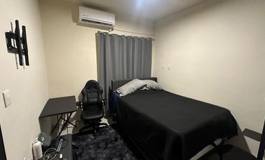 VENDO CASA EN CLÚSTER CON ALBERCA, CASETA DE VIGILANCIA, CANCHA DE FUTBOL Y JUEGOS INFANTILES.