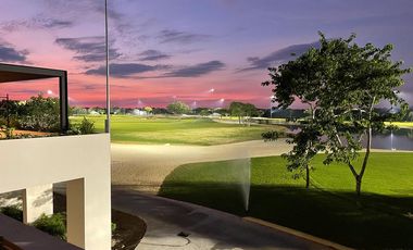 Venta de Lote Residencial en Campo de Golf Privado - Inversión Exclusiva y Rentable