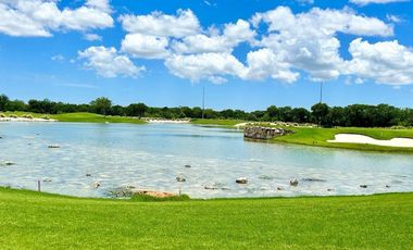 Venta de Lote Residencial en Campo de Golf Privado - Inversión Exclusiva y Rentable