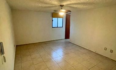 Casa en Venta a Cuadras del Edificio Torres Corzo, El Dorado y Tequis.