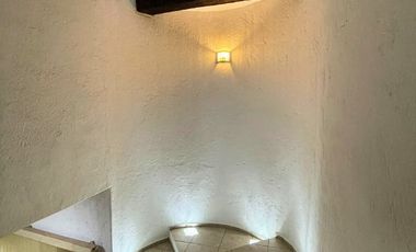 Casa en Venta a Cuadras del Edificio Torres Corzo, El Dorado y Tequis.