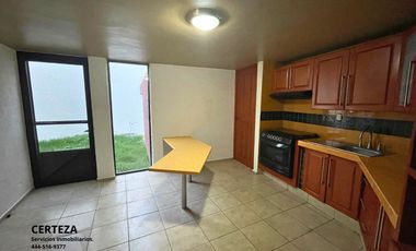 Casa en Venta a Cuadras del Edificio Torres Corzo, El Dorado y Tequis.
