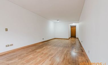 Encantador departamento de 3 dormitorios y 2 baños ubicado en un barrio familiar, cercano a Colegio San Ignacio .