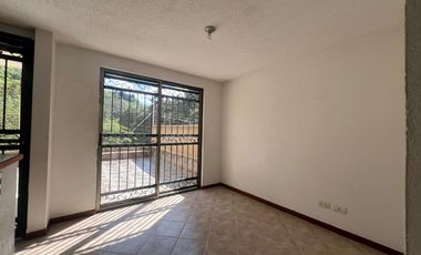 Casa en arriendo en Las Antillas, Envigado
