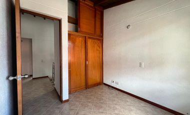 Casa en arriendo en Las Antillas, Envigado