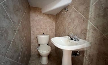 Casa en arriendo en Las Antillas, Envigado