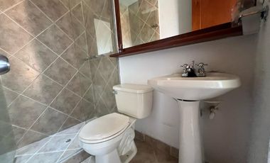 Casa en arriendo en Las Antillas, Envigado