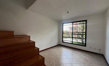 Casa en arriendo en Las Antillas, Envigado