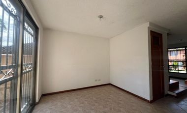 Casa en arriendo en Las Antillas, Envigado
