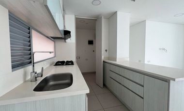 Apartamento en Arriendo Cumbres, Envigado, Antioquia