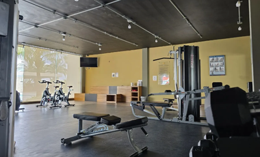 ¡Atención inversionista! VENDO CASA EN LOMAS DEL DORADO, FRENTE A PLAZA EL DORADO