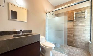 ¡Atención inversionista! VENDO CASA ANTES DEL PUENTE, PERO CERCA DEL DORADO