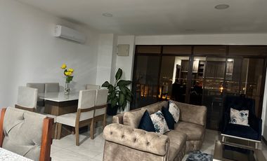Moderno departamento amoblado en Manta – 3 dormitorios, vista al mar, piscina, parqueadero, pet friendly – Edificio KATAMAR