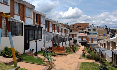 VENDO CASA URBANIZACION MIRADOR DE TUNJA