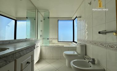 VENDE DEPARTAMENTO EXCLUSIVO EN TERRASOL 4D 3B