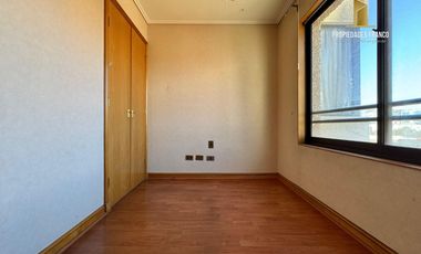 VENDE DEPARTAMENTO EXCLUSIVO EN TERRASOL 4D 3B
