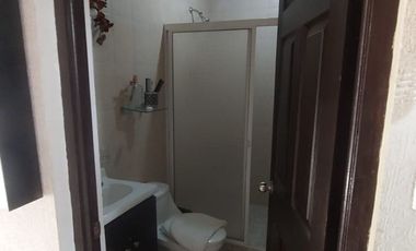 Rento bonita casa en la Huerta de 2 habitaciones y 2 baños completos