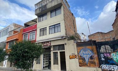 VENTA CASA SECTOR CENTRO POR CARRERA 27