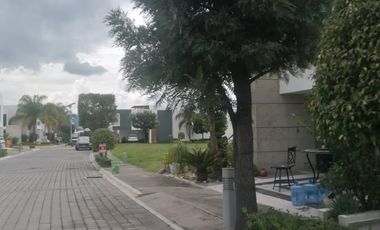 Excelente casa en RENTA en Clúster Puebla Blanca, Lomas II