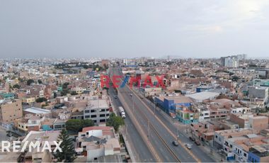 Alquiler Local Comercial Como Terreno En Callao De 437M²