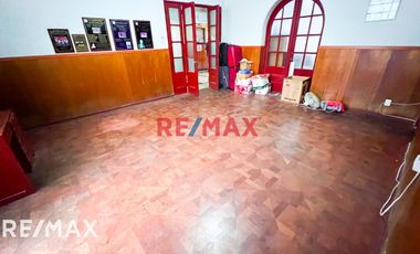 Alquiler Local Comercial Como Terreno En Callao De 437M²