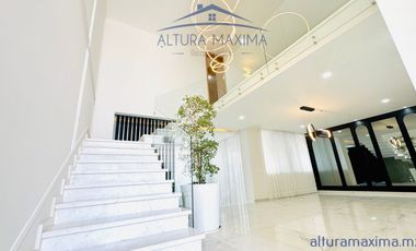 Lujosa Casa en Renta Villa Verona Zona Andares Zapopan