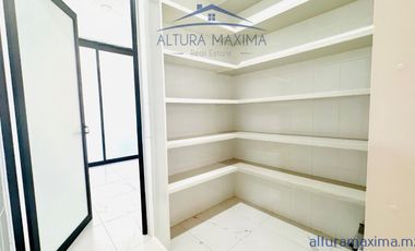 Lujosa Casa en Renta Villa Verona Zona Andares Zapopan