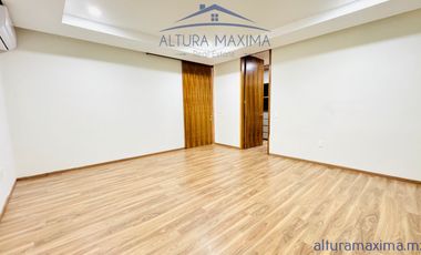 Lujosa Casa en Renta Villa Verona Zona Andares Zapopan