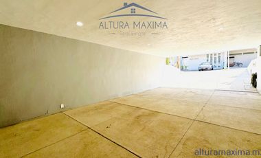 Lujosa Casa en Renta Villa Verona Zona Andares Zapopan