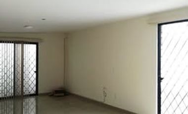 Oficinas en Renta avenida guerrero, jardines de Irapuato.